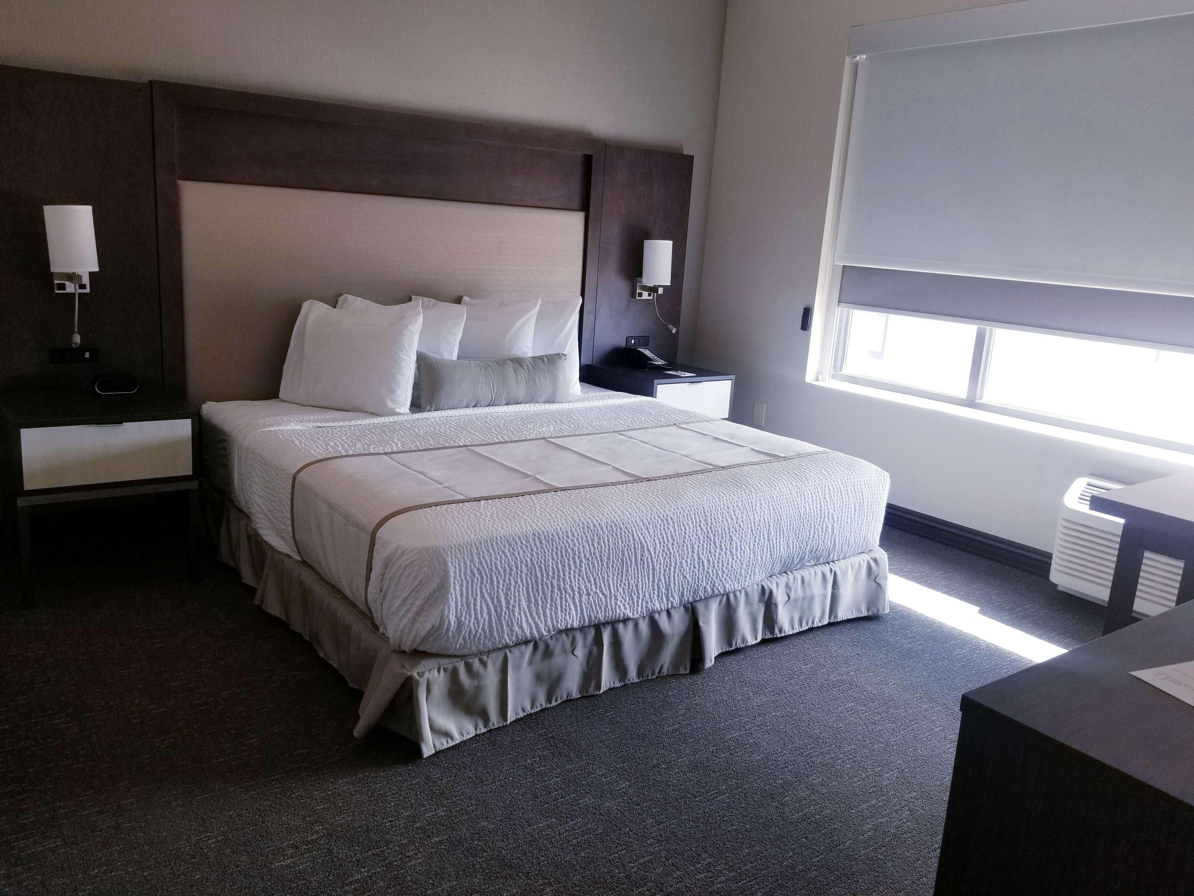 Best Western Plus Executive Residency Rigby'S Water World Hotel Уорнер-Робинс Экстерьер фото