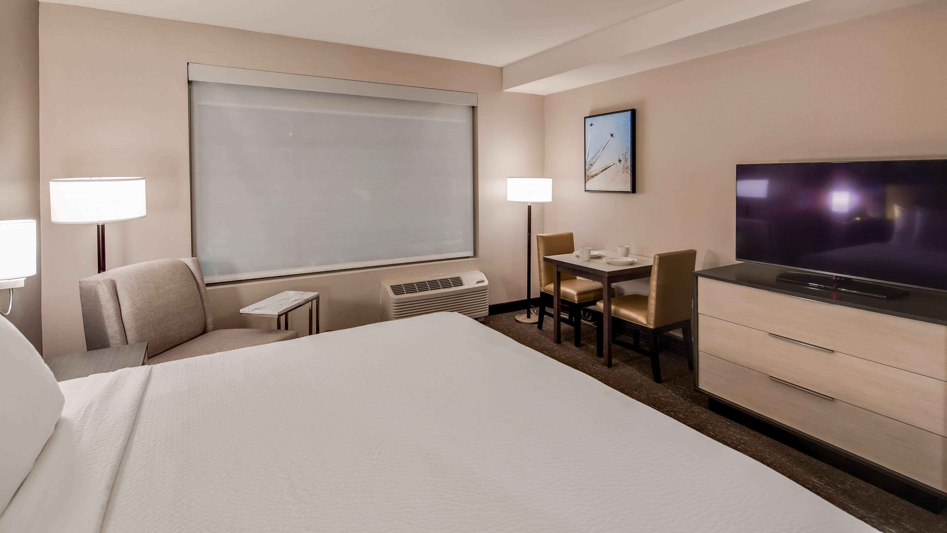 Best Western Plus Executive Residency Rigby'S Water World Hotel Уорнер-Робинс Экстерьер фото