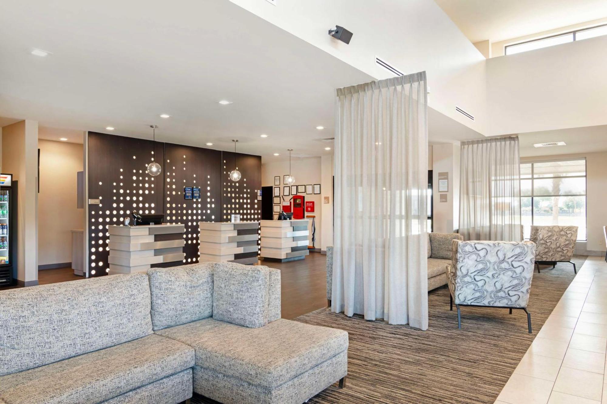 Best Western Plus Executive Residency Rigby'S Water World Hotel Уорнер-Робинс Экстерьер фото